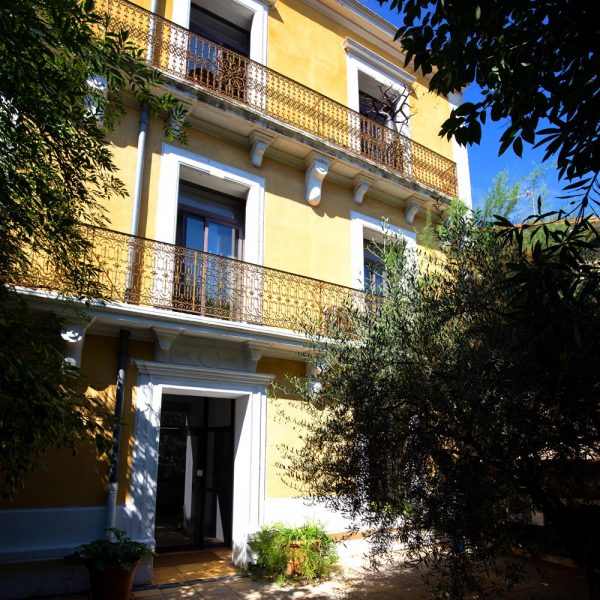 soin anti-âge coup d'éclat bien-être soin visage anti-cellulite massage sur mesure drainage lymphatique manuel remodelage Renata Alice Gomel Montpellier Paris Prendre soin de soi